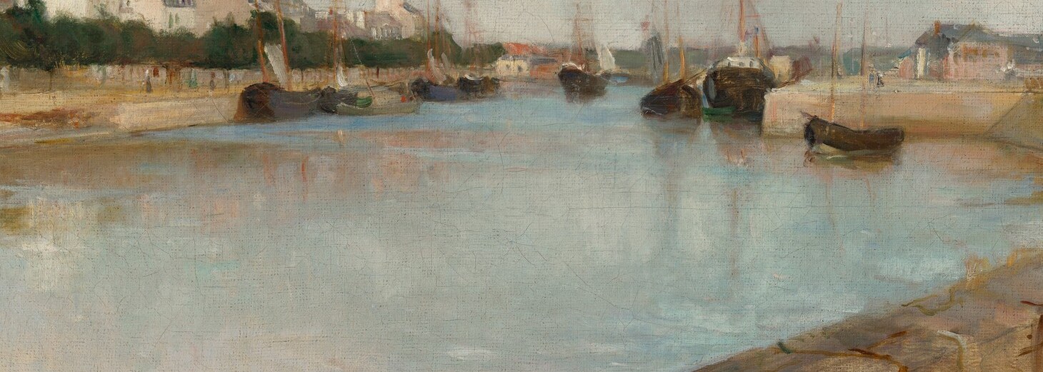 The water is painted in cool horizontal strokes that suggest calm and depth without literal reflection; its flatness contrasts the vertical energy of the masts.