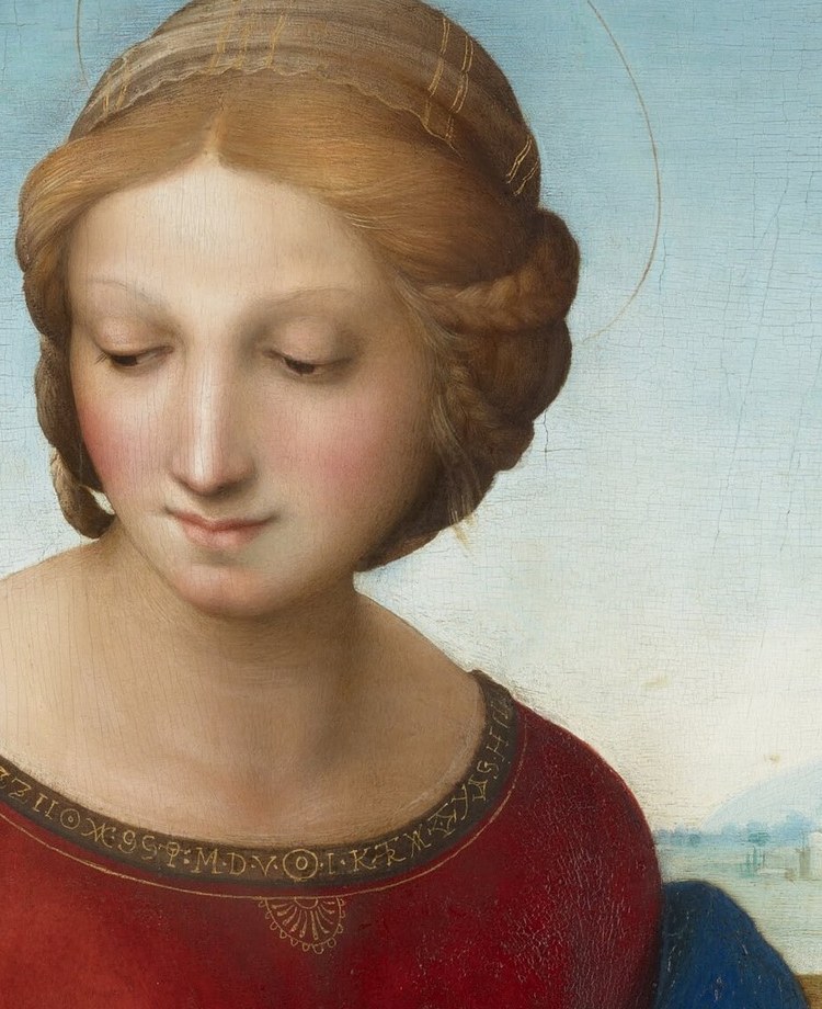 Look at the calm Madonna.