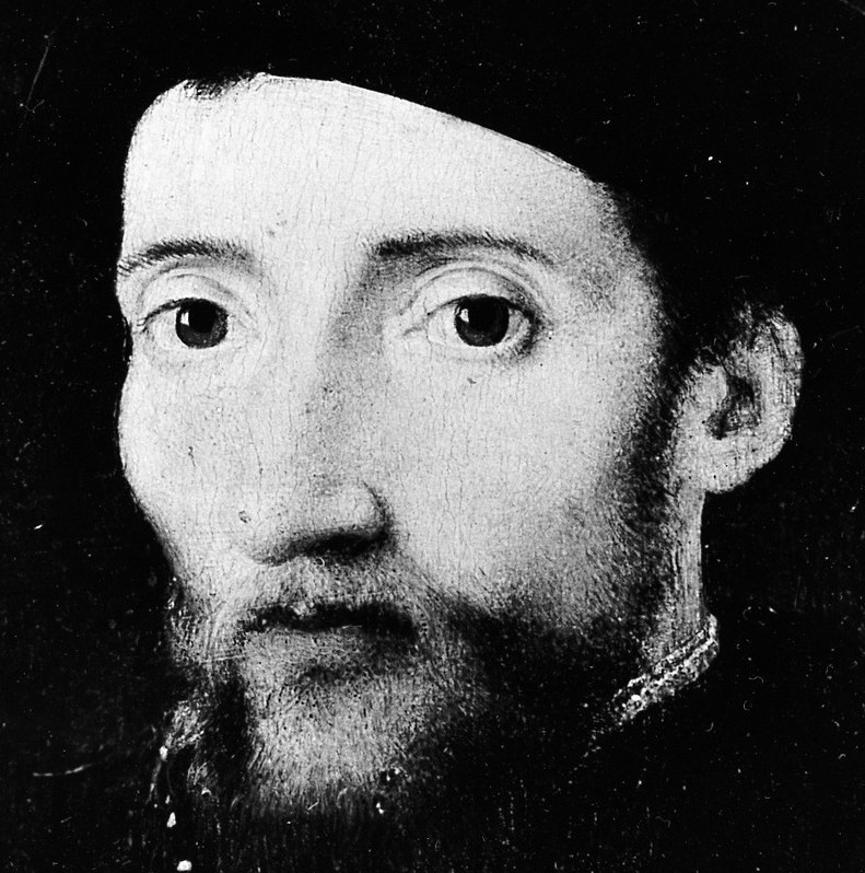 The painter used strong light to sculpt his face.