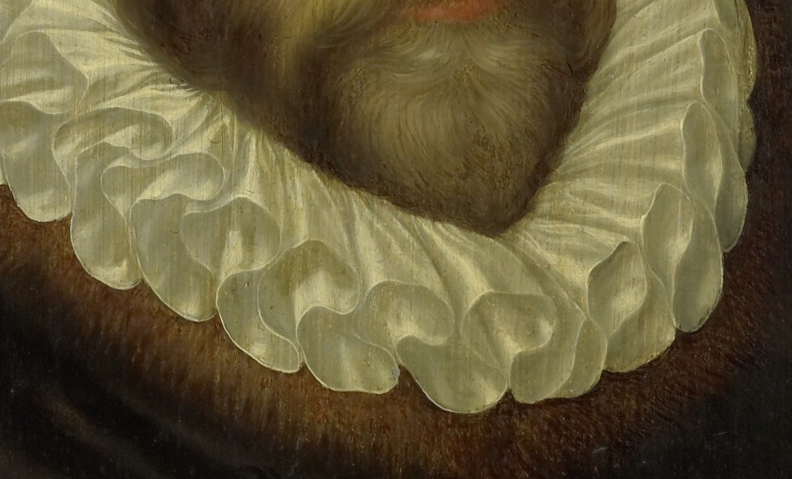 Then see the rich texture of his fur-trimmed cloak.