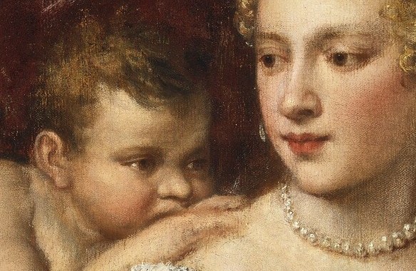 Pearls signal Venus's sea-birth and also high-Renaissance patronage taste; the specific strand may encode the commissioner's identity.
