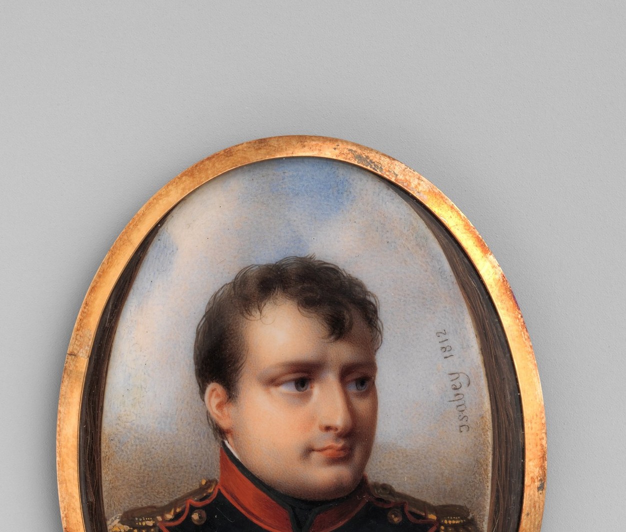 The artist mixed pigment with gum arabic on an ivory disc.