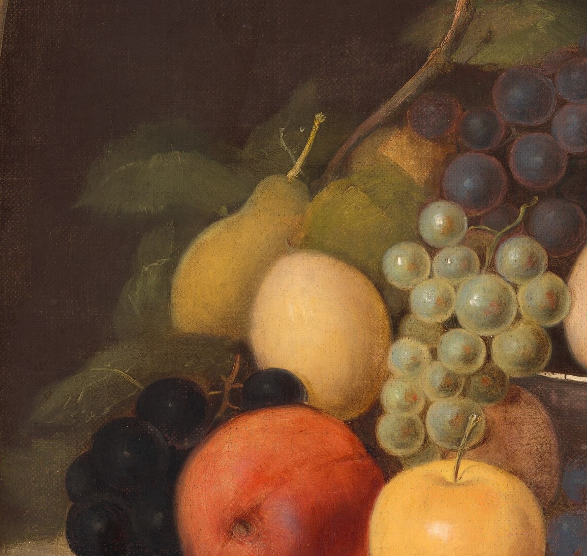 But look closer, at the dark grapes on the left.