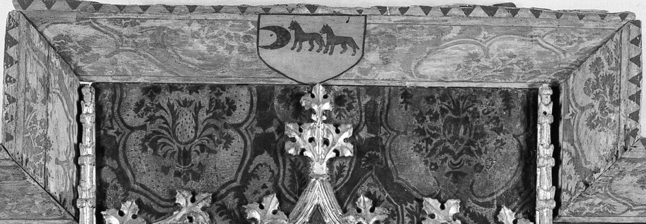 Elaborately silhouetted crosses signal the altarpiece's liturgical status and reveal the high Gothic ambition of the commission; the tracery is the finest carving visible