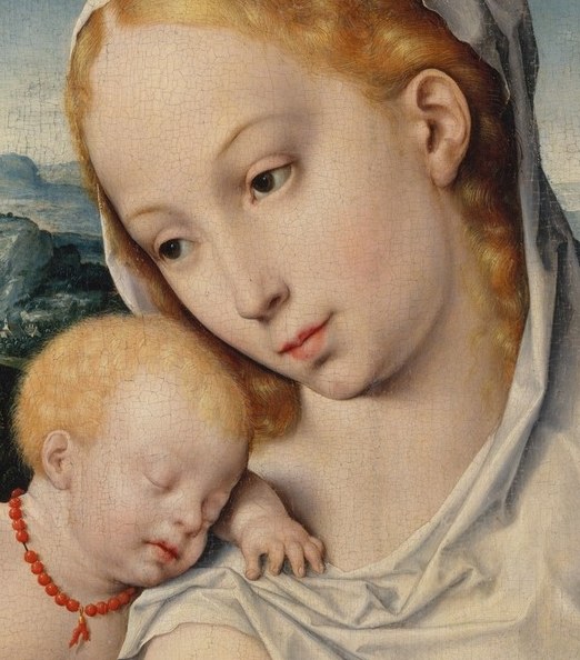 The infant's rounded, lifelike face gazes outward, bridging devotional image and viewer , a direct emotional contact rare in earlier Gothic icons.