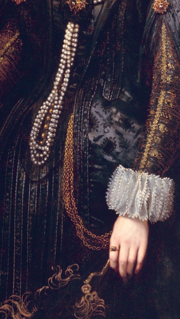 He became very successful painting for the English court.