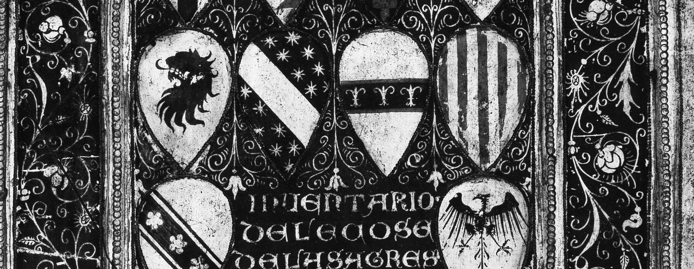A second tier of shields including a rampant lion, diagonal bands with stars, a triptych-like triple cross motif, and vertical stripes , each representing a different lineage, making this a visual genealogy in compressed form.