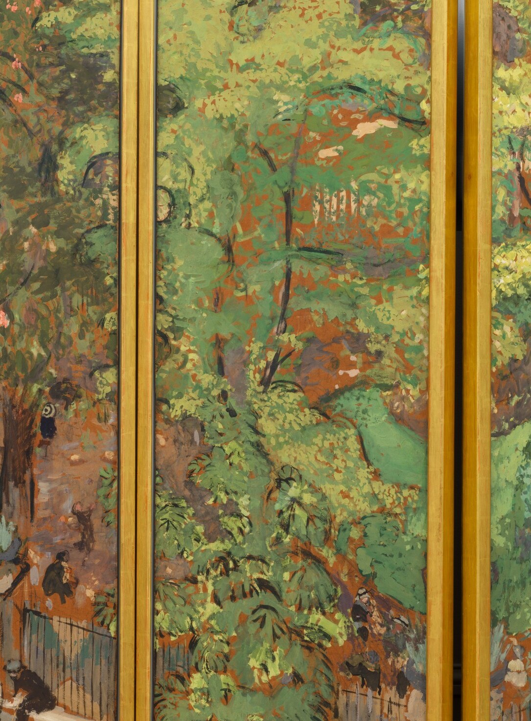 Vuillard often explored decorative effects, even in cityscapes.
