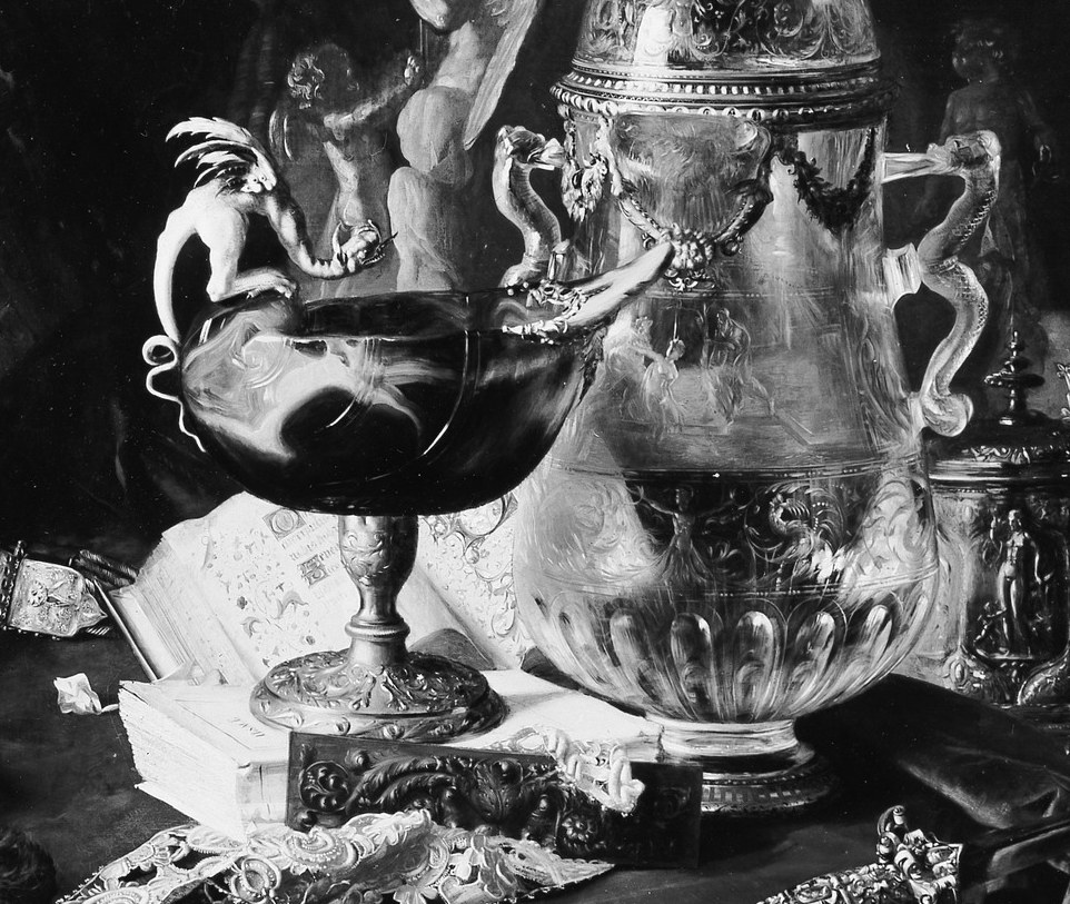 Look at the objects Desgoffe chose.