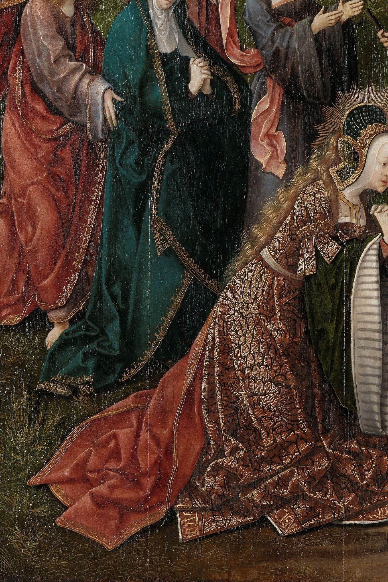 This woman in red represents the high-status mourners.
