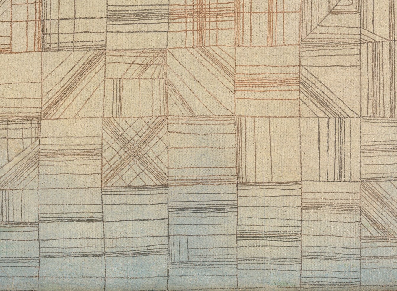 Thin lines create a puzzle-like surface.