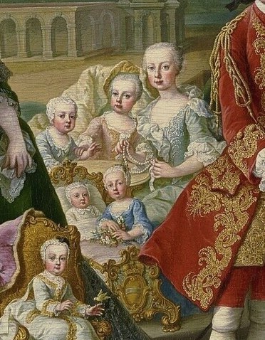 But the full family portrait includes nine children.