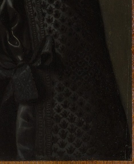The intricate weave shows her family's wealth and status.