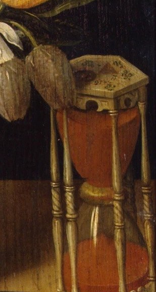 This hourglass shows time passing.