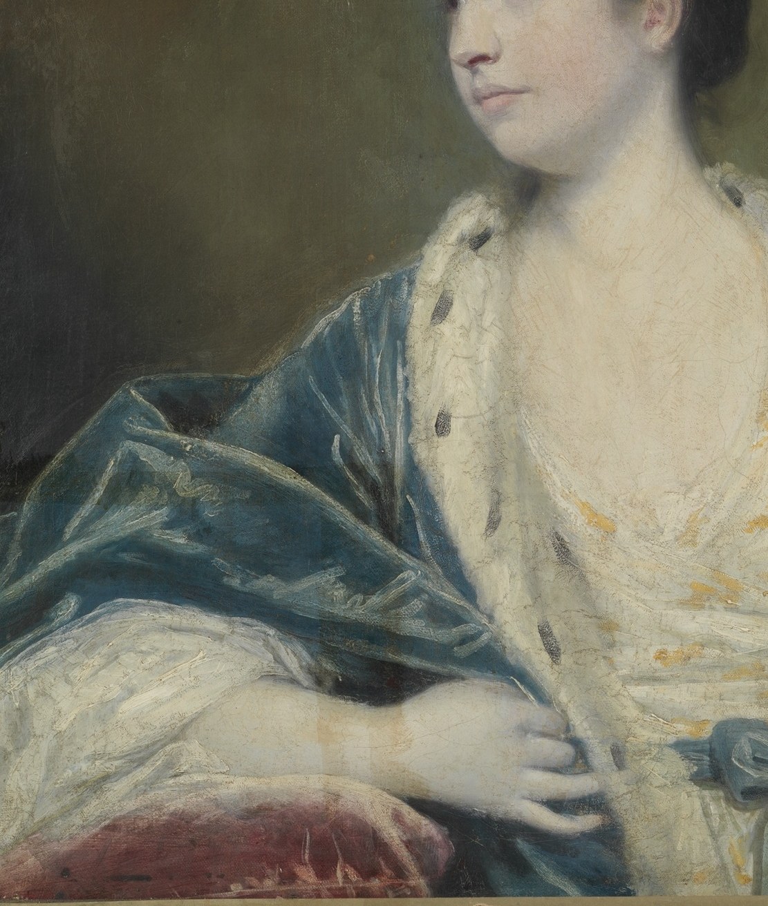 Reynolds posed aristocrats this way, reserve read as rank.