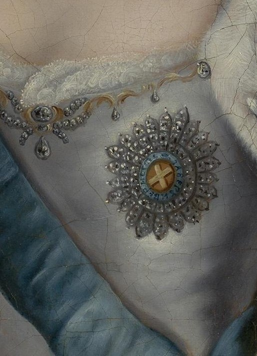 The rich blue sash, a key element of imperial regalia, emphasizes her position as a sovereign ruler.