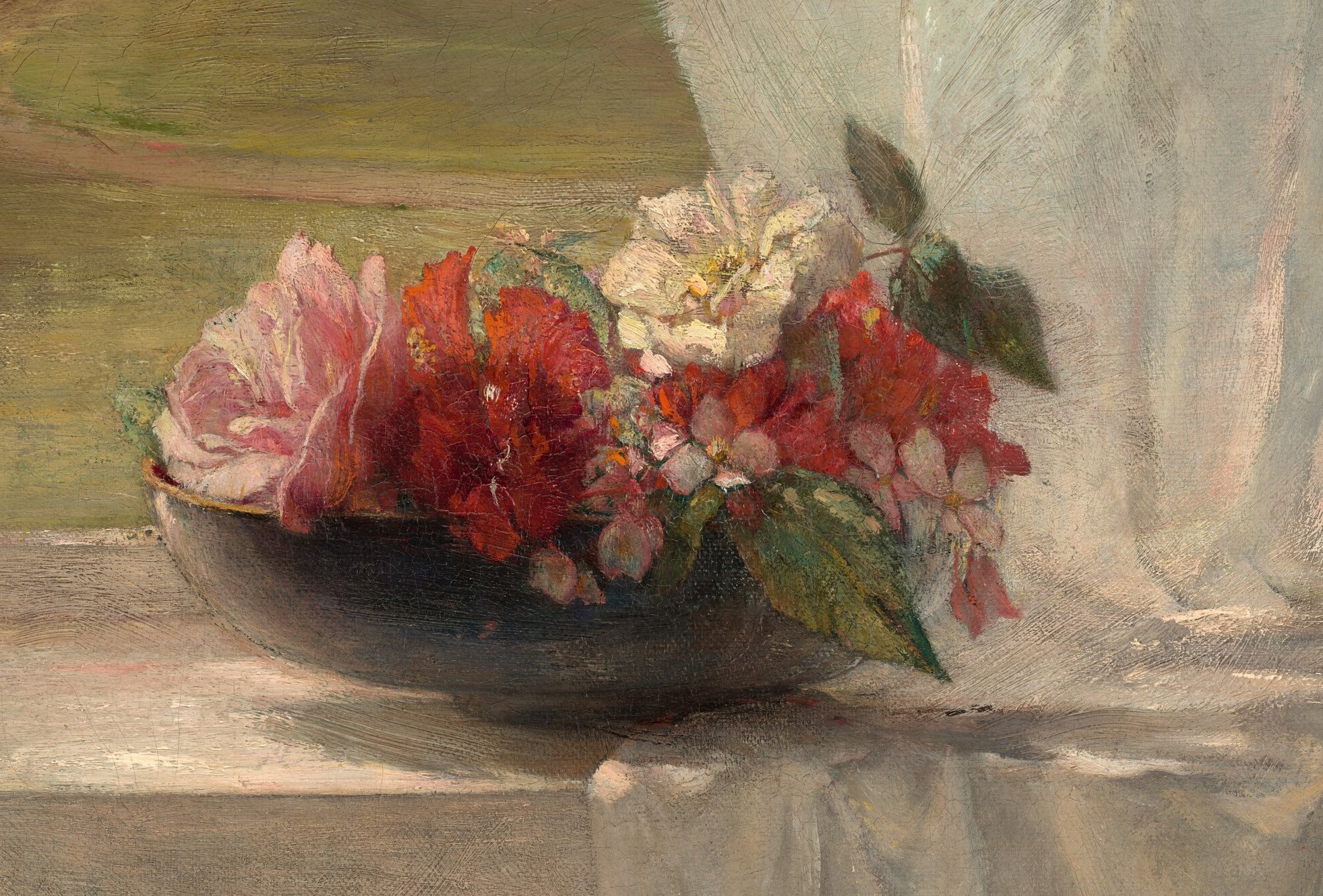 He captures these flowers with astonishing realism.