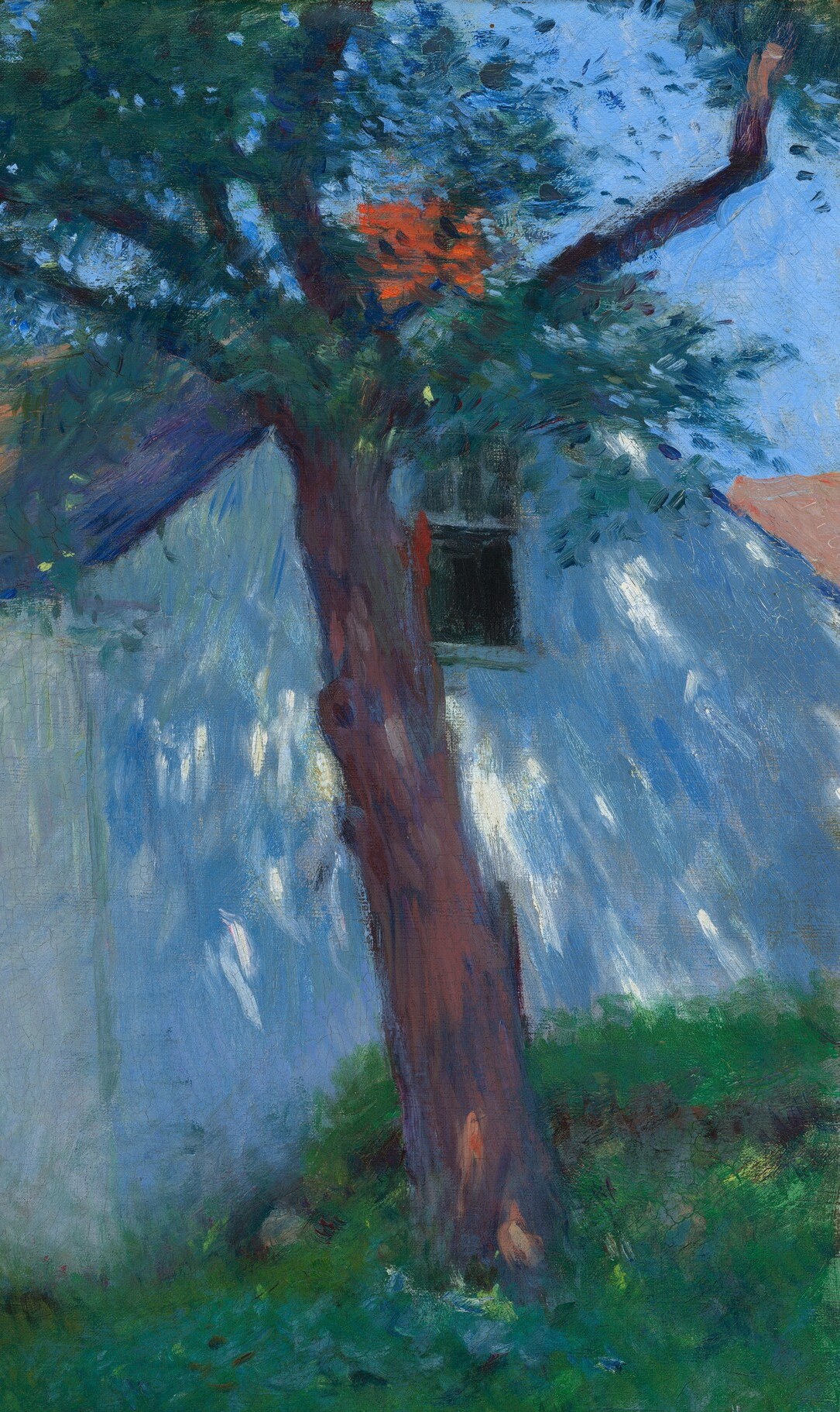 A second large tree brackets the right side, its foliage merging with the sky; the pair of trunks creates a natural gateway into the scene