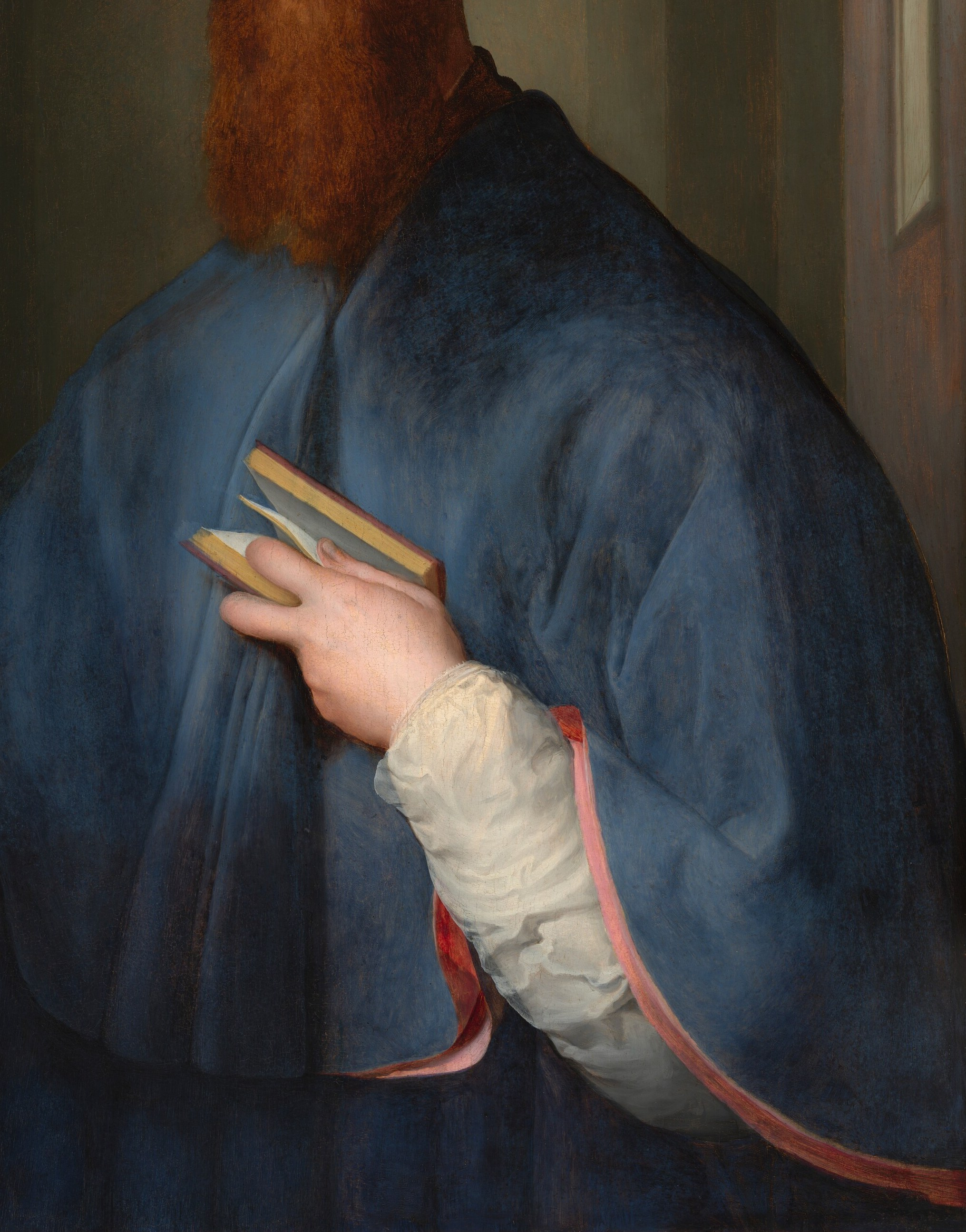 Look at the folds of his heavy blue cloak.