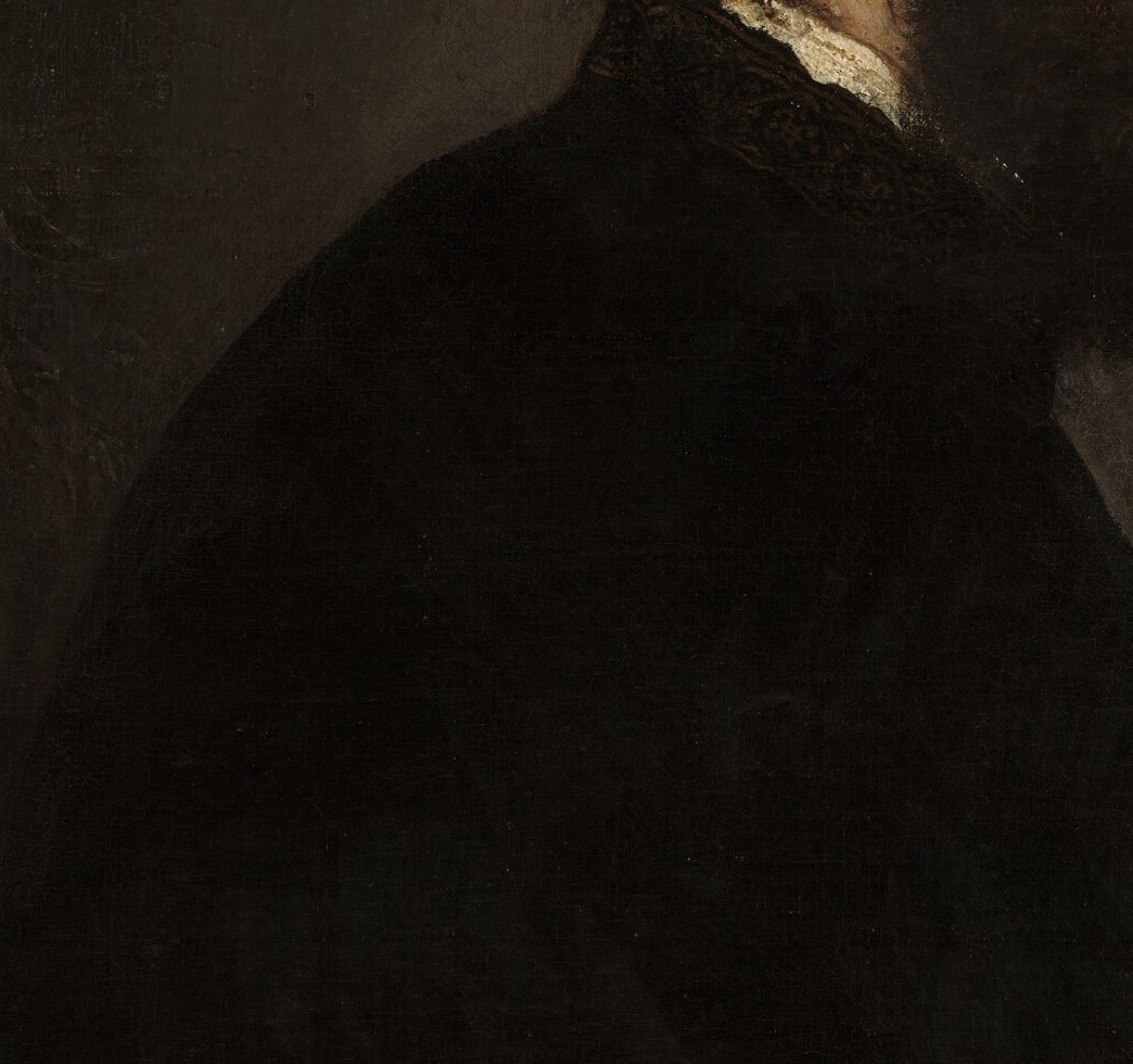 See the civilian collar under the armor.