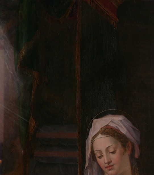 Mary's expression and posture , slightly raised, possibly startled , captures the psychological moment of receiving the divine message.