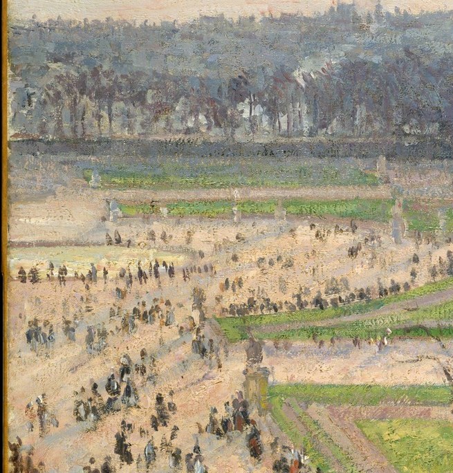 A dense crowd fills the left avenue.