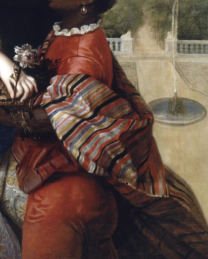 The attendant, called a 'bijou,' was a decorative presence.