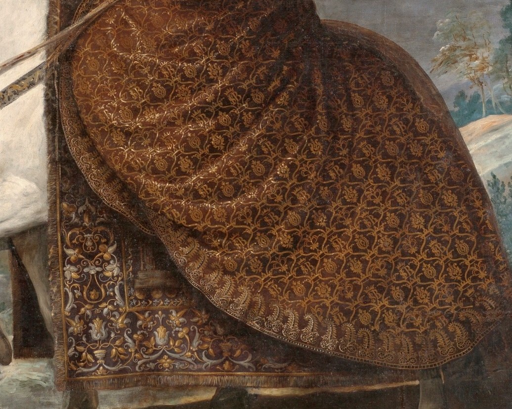 Look at the intricate gold brocade.