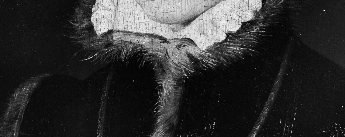 The ruff is a status signifier and dateable fashion marker , its size and fold style precisely locate this portrait in early 1560s French court dress